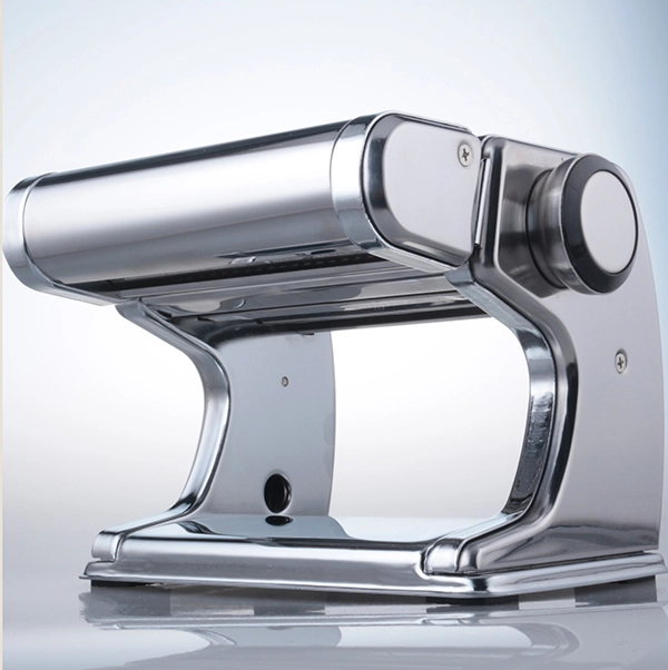 Single knife pasta machine