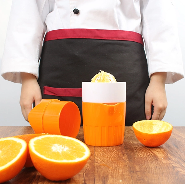 Manual ABS plastic portable orange juicer